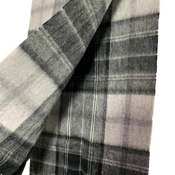 Nordstrom Scarf Gray Plaid Winter 100% Wool Classic Outdoor - Picture 4 of 7